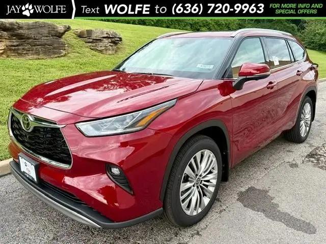 2026 Toyota Highlander Platinum for sale in Ballwin, MO
