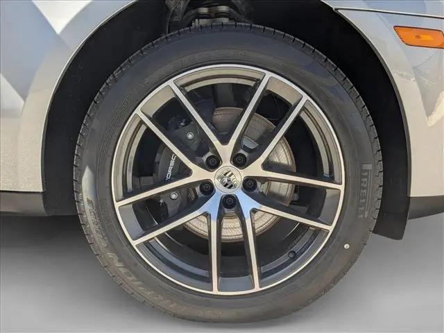 2026 Porsche Macan T