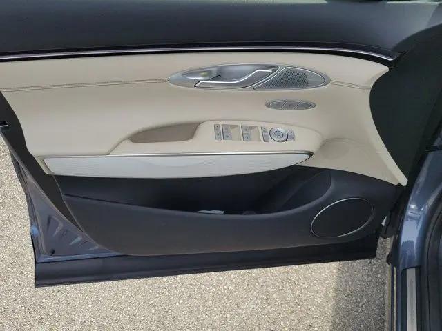 2027 Genesis GV70 2.5T Advanced