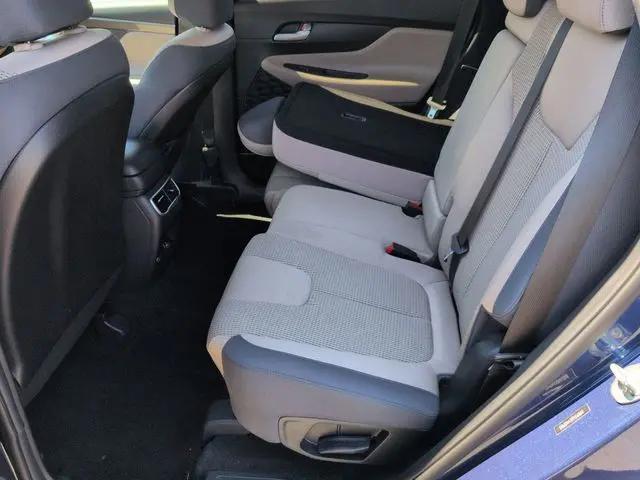 2023 Hyundai Santa Fe SE