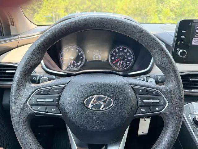 2023 Hyundai Santa Fe SE