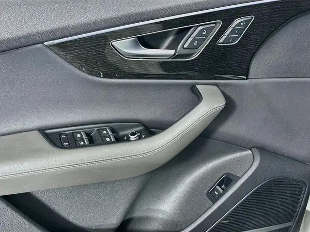 2025 Audi Q7 Premium Plus 55 TFSI quattro Tiptronic