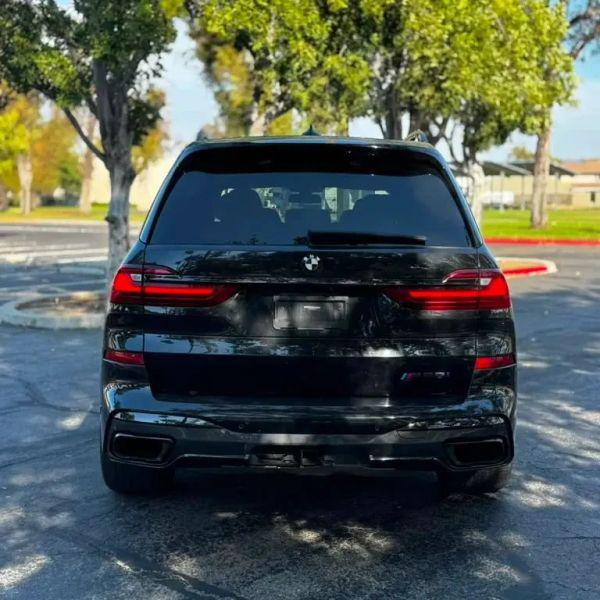 2020 BMW X7 M50i