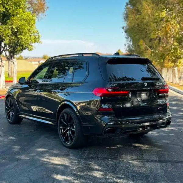 2020 BMW X7 M50i