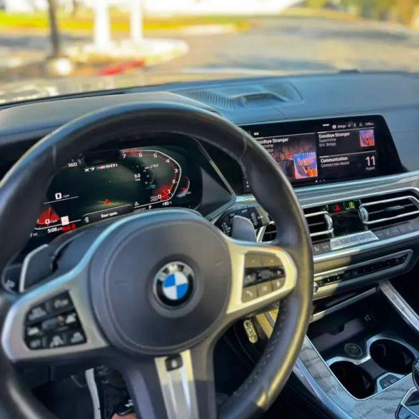 2020 BMW X7 M50i