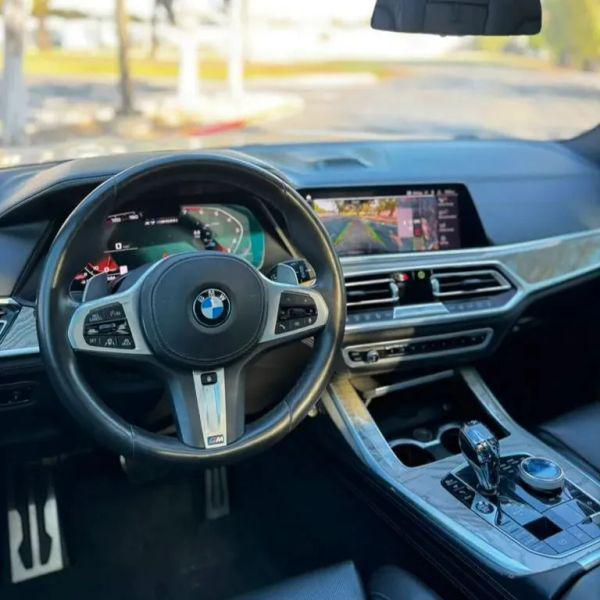 2020 BMW X7 M50i