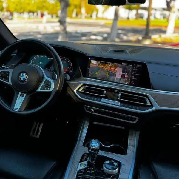 2020 BMW X7 M50i