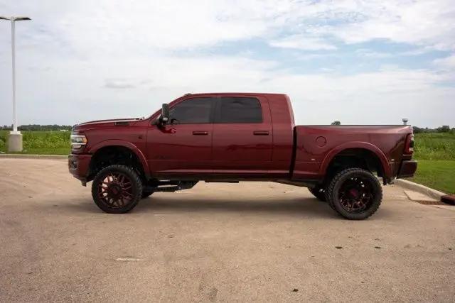 2022 Ram 3500 Laramie Mega Cab 4x4 64 Box