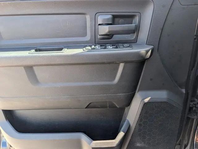 2018 Ram 1500 Express Crew Cab 4x2 57 Box