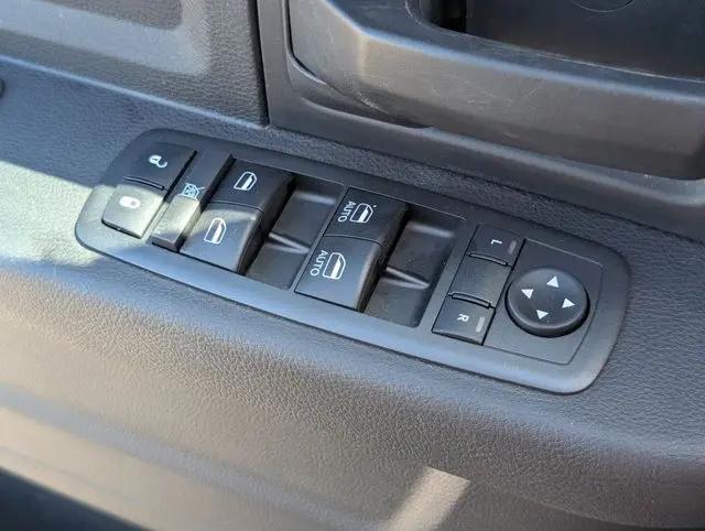 2018 Ram 1500 Express Crew Cab 4x2 57 Box