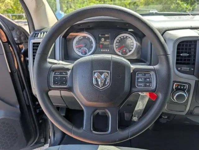 2018 Ram 1500 Express Crew Cab 4x2 57 Box