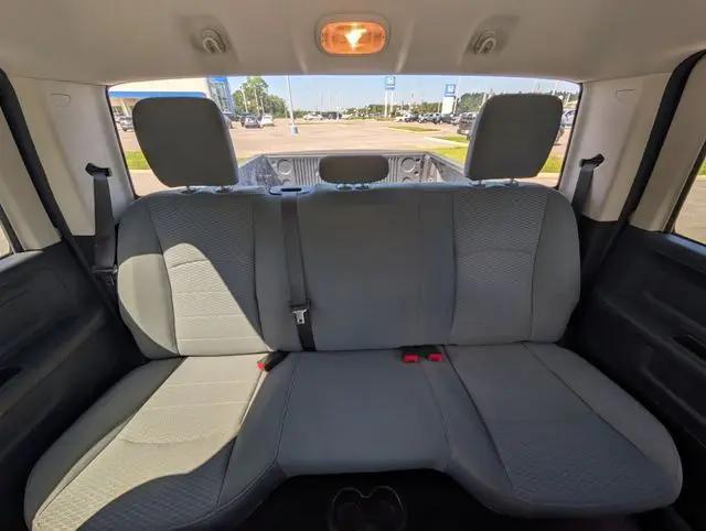 2018 Ram 1500 Express Crew Cab 4x2 57 Box
