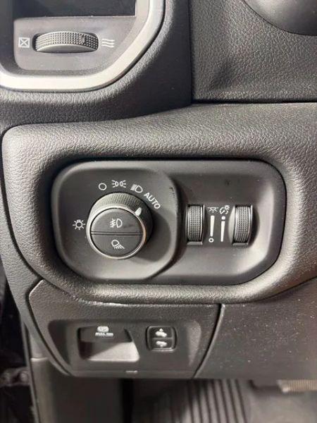 2023 Ram 1500 Laramie Crew Cab 4x4 64 Box