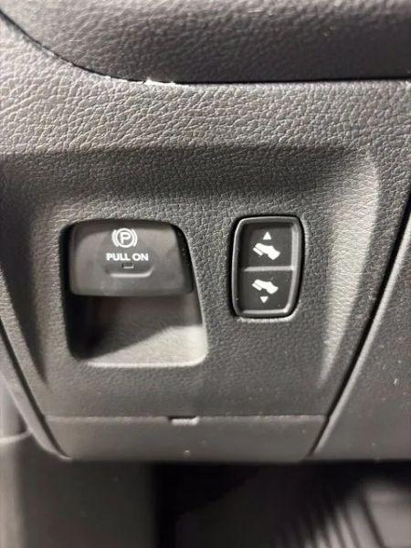 2023 Ram 1500 Laramie Crew Cab 4x4 64 Box
