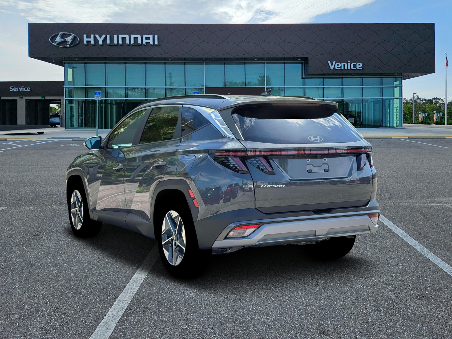2026 Hyundai TUCSON SEL Premium FWD - Image 5