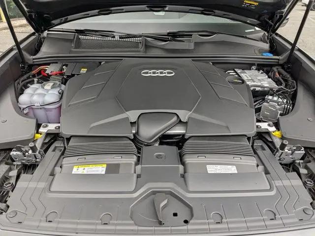 2027 Audi Q8 Premium 55 TFSI quattro Tiptronic