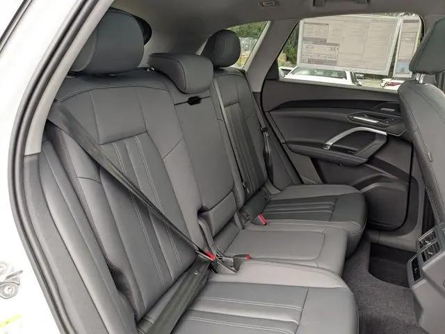2026 Audi Q5 Premium Plus TFSI quattro S tronic