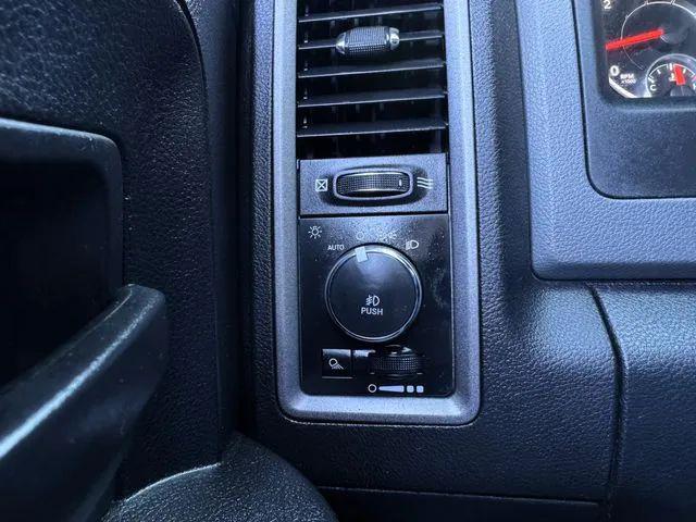 2017 Ram 1500 Express Quad Cab 4x2 64 Box