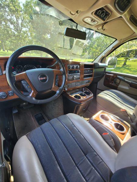 2014 GMC Savana Upfitter