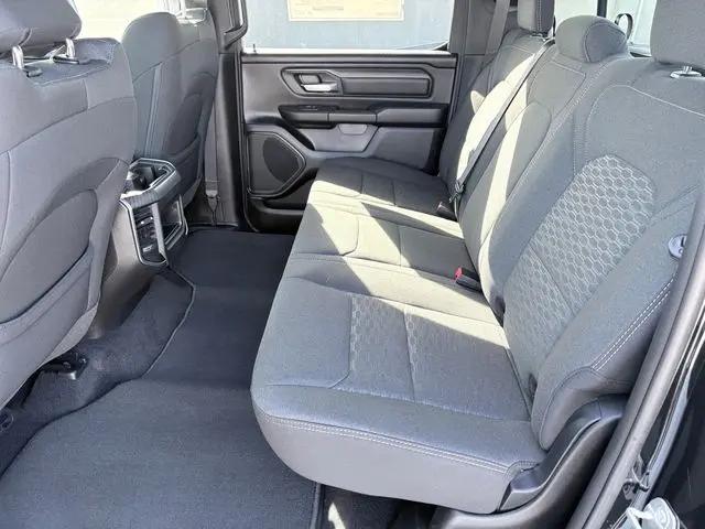 2026 Ram 1500 Express Crew Cab 4x4 57 Box