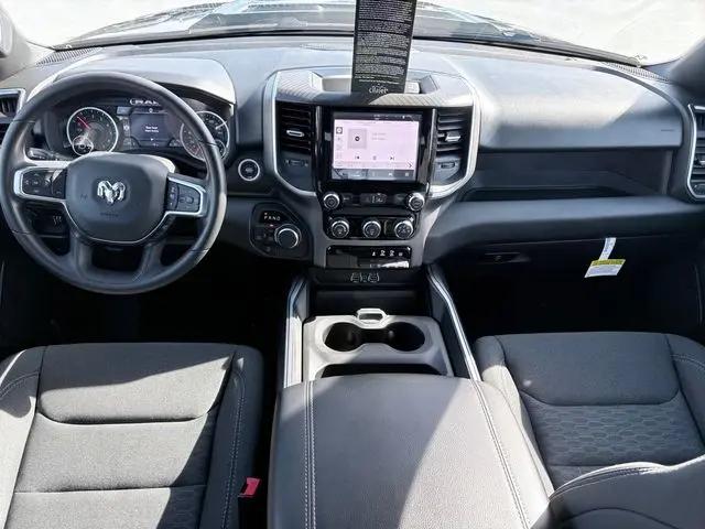 2026 Ram 1500 Express Crew Cab 4x4 57 Box