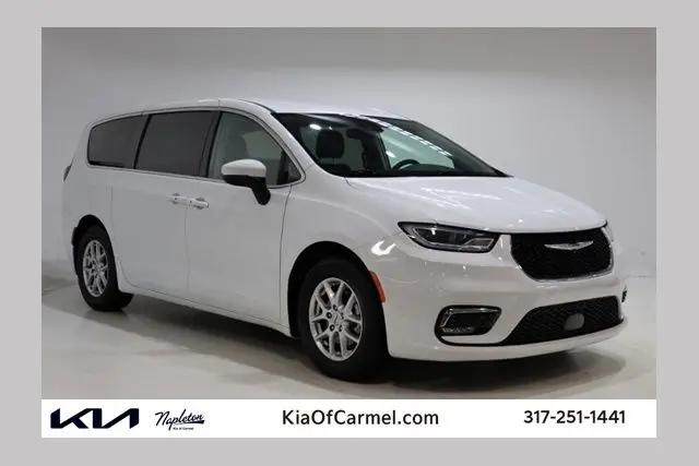 2023 Chrysler Pacifica Touring L for sale in Indianapolis, IN