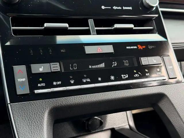 2021 Toyota Avalon XLE Hybrid