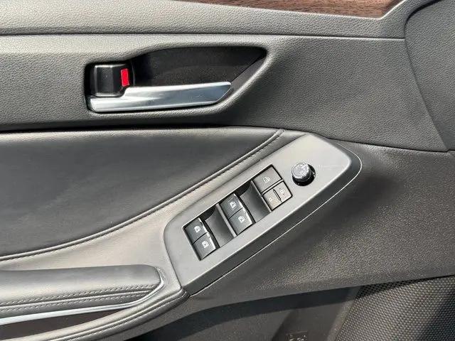 2021 Toyota Avalon XLE Hybrid
