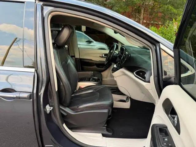 2020 Chrysler Pacifica Touring L