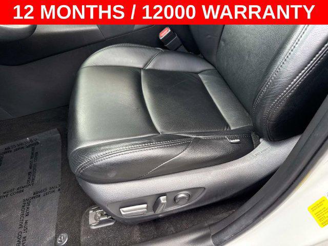 2024 Toyota RAV4 SE - Photo 15