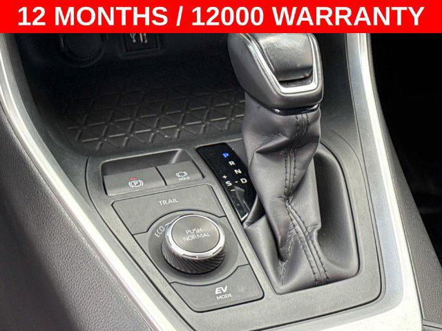 2024 Toyota RAV4 SE - Photo 22
