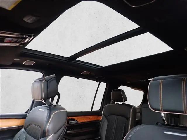 2022 Jeep Grand Wagoneer Series III 4x4