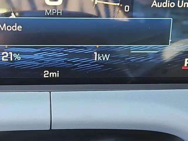 2027 Chevrolet Bolt LT FWD