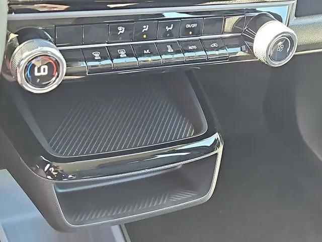2027 Chevrolet Bolt LT FWD