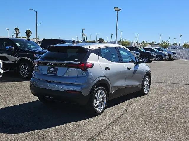 2027 Chevrolet Bolt LT FWD