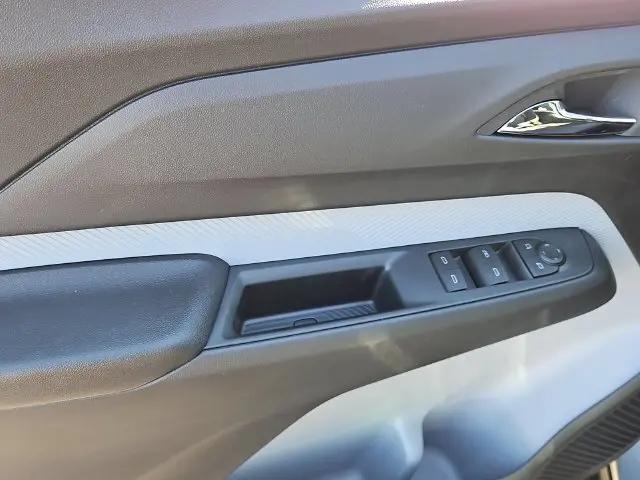 2027 Chevrolet Bolt LT FWD