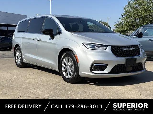 2026 Chrysler Pacifica Limited for sale in Bentonville, AR