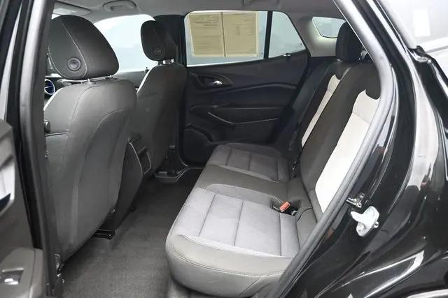 2025 Chevrolet Trax FWD LS
