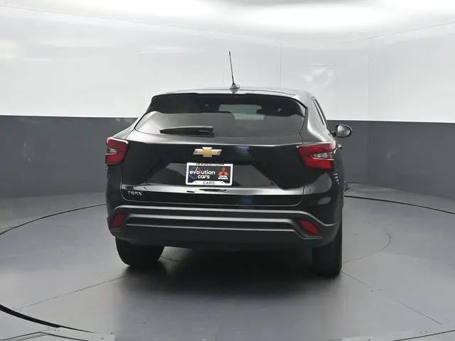 2025 Chevrolet Trax FWD LS