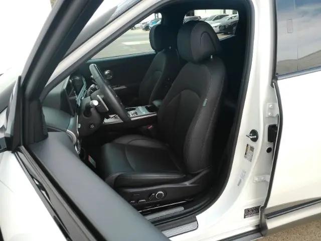 2024 Genesis GV60 Standard RWD