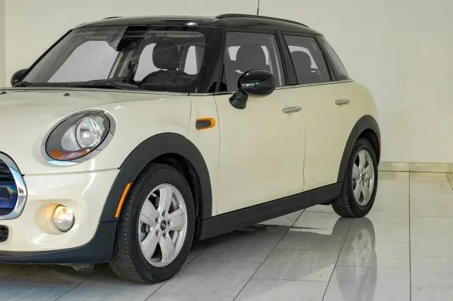 2016 MINI Hardtop Cooper