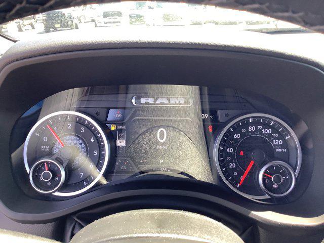 2026 Ram 1500 Big Horn Crew Cab 4x4 64 Box