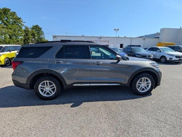 2025 Ford Explorer Active 2025 Ford Explorer Active