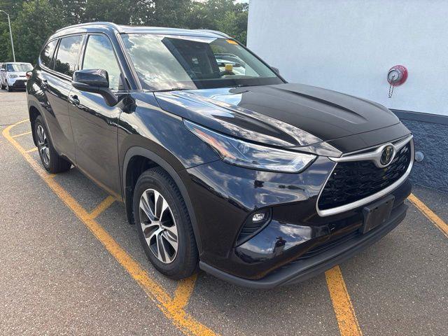 2022 Toyota Highlander XLE for sale in Fitchburg, MA