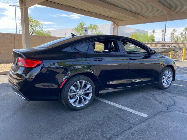 2016 Chrysler 200 S