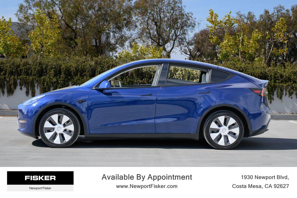Used 2021 Tesla Model Y Long Range with VIN 5YJYGDEE4MF228620 for sale in Costa Mesa, CA