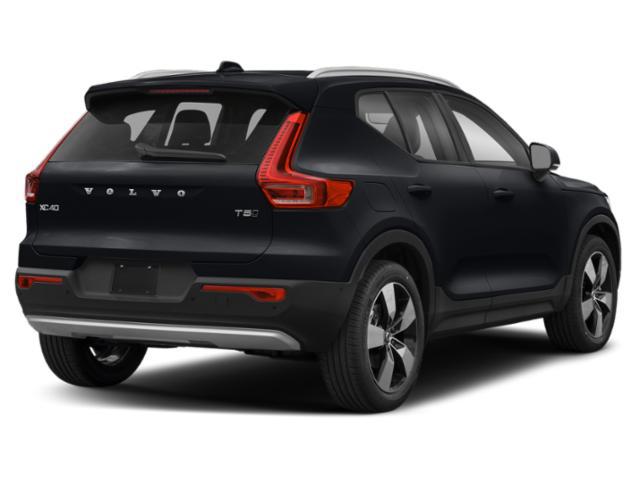 2021 Volvo XC40 T5 Momentum
