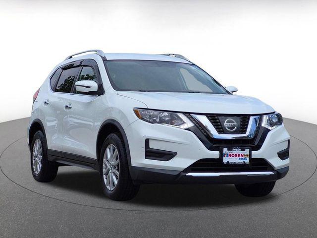 2017 Nissan Rogue SV for sale in ALGONQUIN, IL