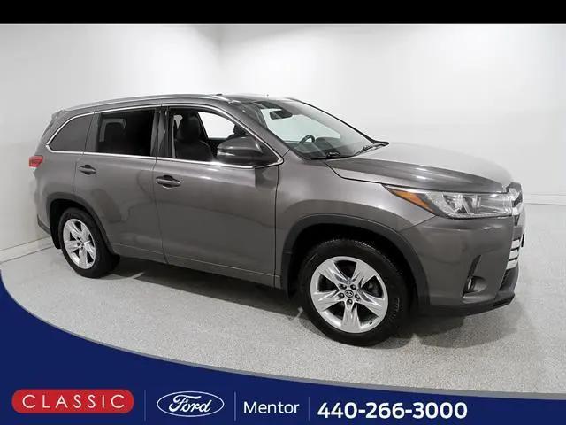 2017 Toyota Highlander Limited for sale in Mentor, OH