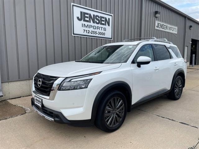 2025 Nissan Pathfinder SL 4WD for sale in Sioux City, IA